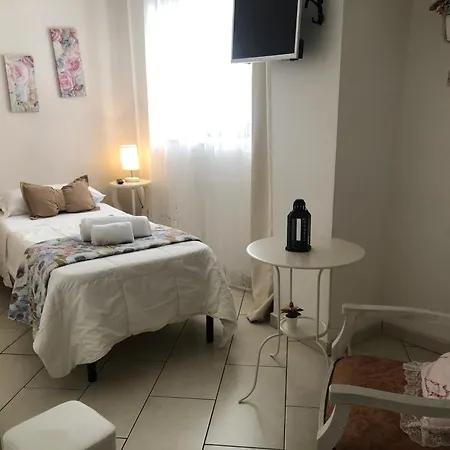 Casa de hóspedes Nicaredda Guest